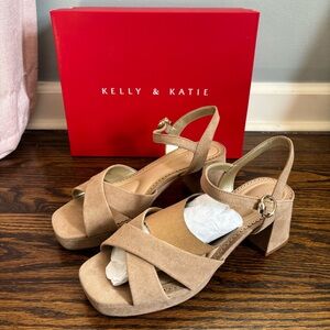 Kelly & Katie Liliena Platform Sandal